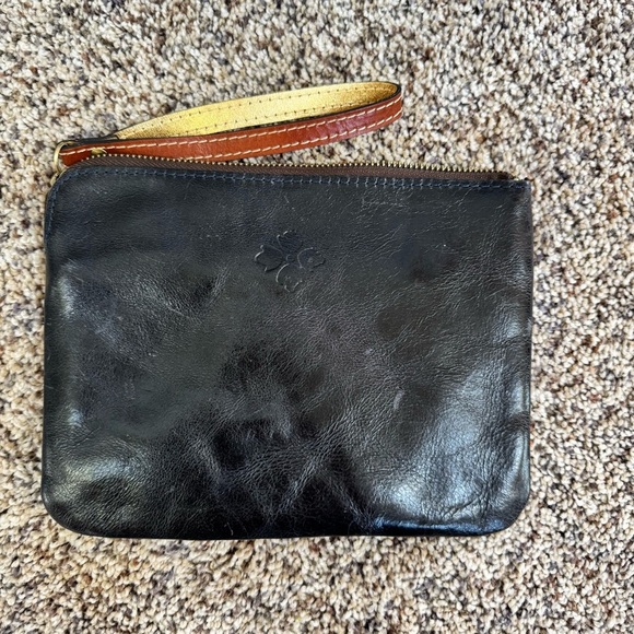 Patricia Nash P349183 Wristlet Navy with Floral Embroidery - Picture 2 of 6